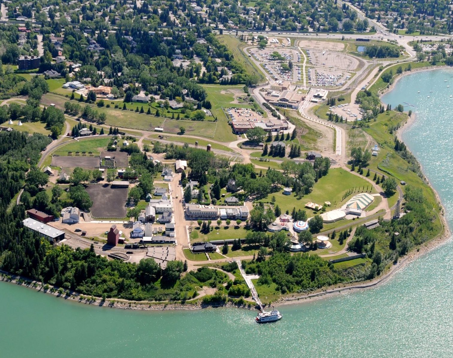 Aerial photo of Heritage Park with the peninsula