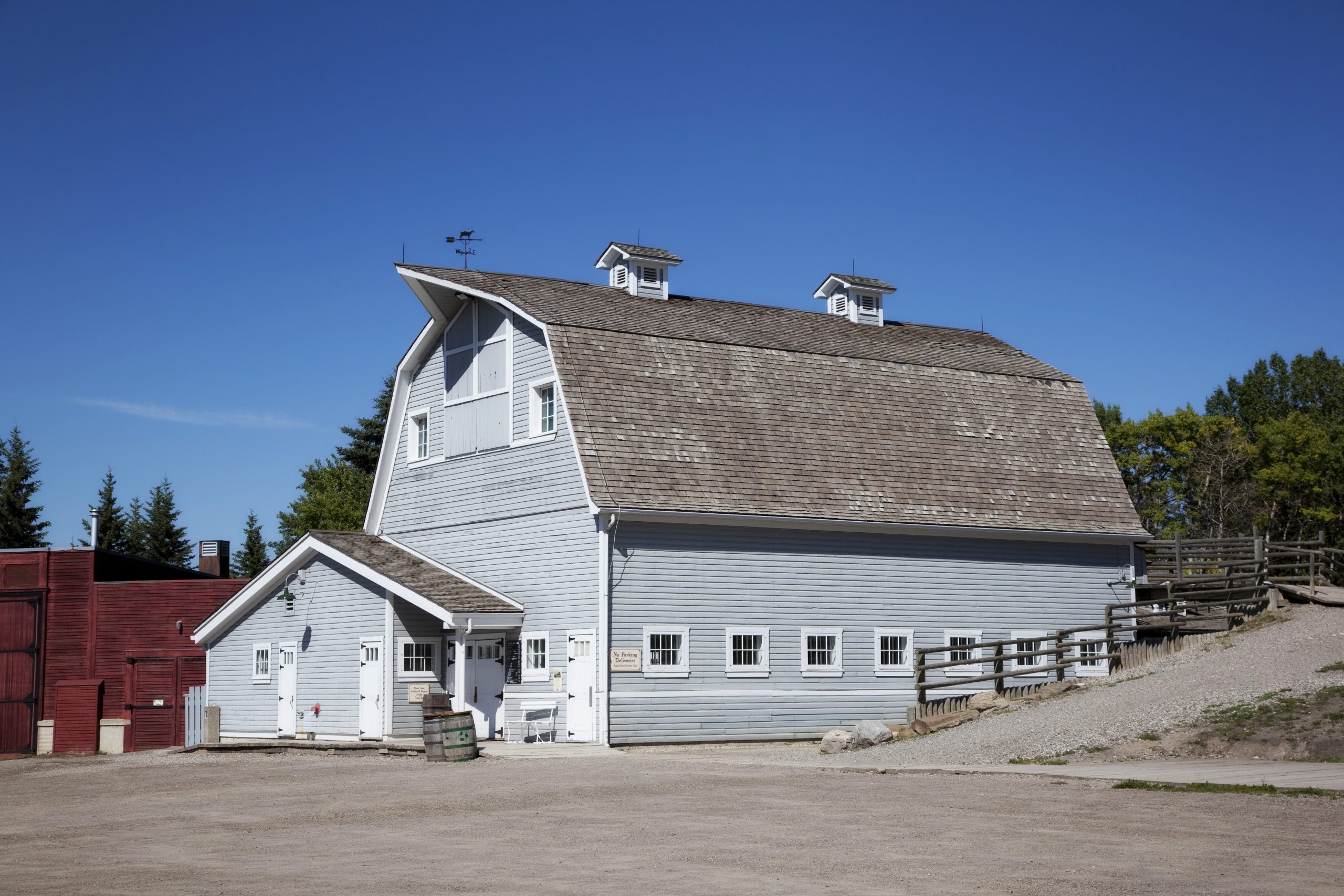 Gunn's Dairy Barn at Heritage Park